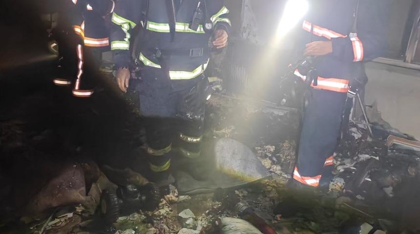 Mardin’de bina yangını: 2 kişi dumandan etkilendi