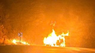 Şırnak’ta seyir halindeki araç alev aldı