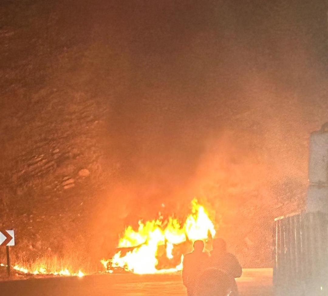 Şırnak’ta seyir halindeki araç alev aldı 1