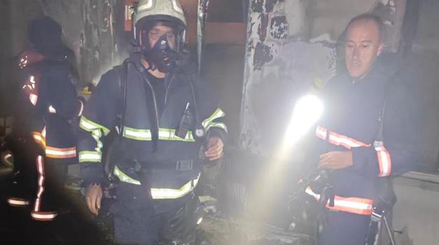 Mardin’de bina yangını: 2 kişi dumandan etkilendi