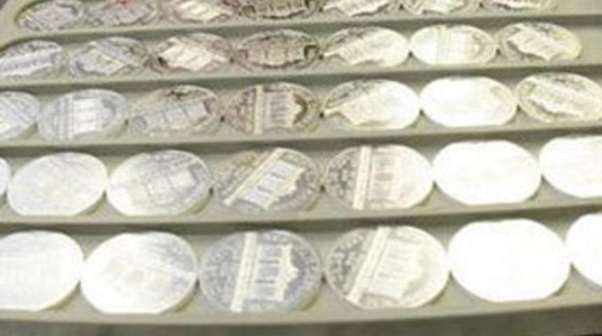 Gram g&uuml;m&uuml;ş geliyor!