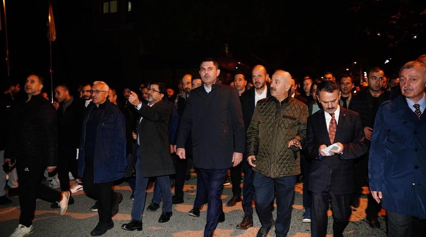 Bakan Kurum, Sındırgı'daki hasar tespit çalışmalarının tamamladığını bildirdi