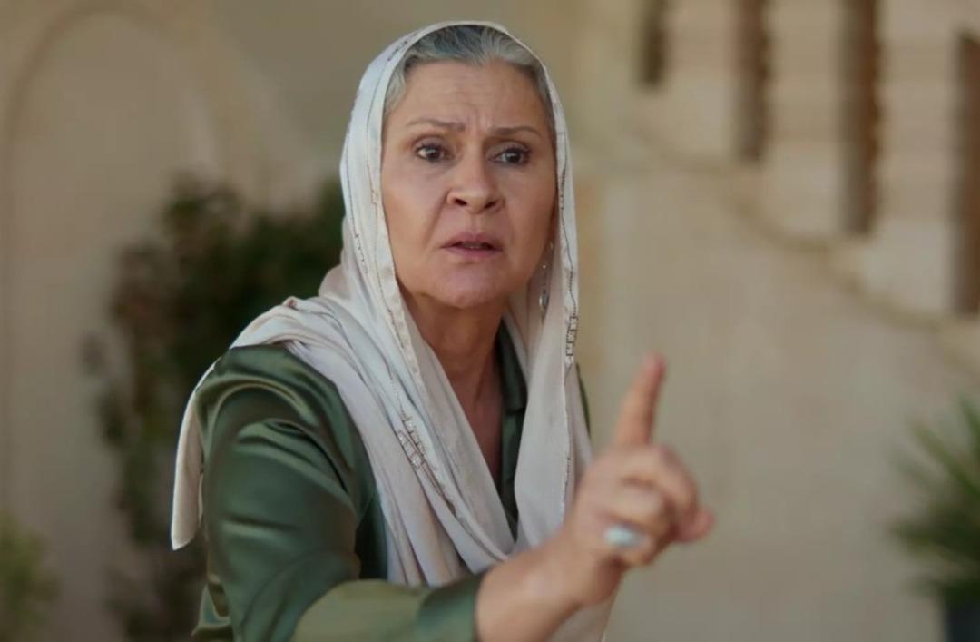 Uzak Şehir in Sadakat i Gonca Cilasun u bir de Instagram da görün! Cesur pozları gündemde! Görenler şaştı kaldı 1