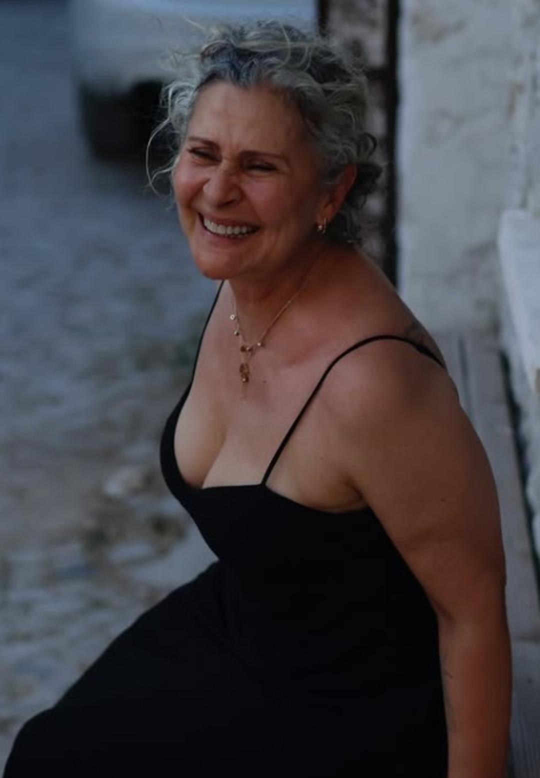 Uzak Şehir in Sadakat i Gonca Cilasun u bir de Instagram da görün! Cesur pozları gündemde! Görenler şaştı kaldı 4