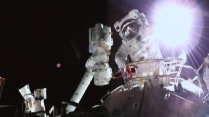 Çinli taykonotlar uzay istasyonuna ulaştı! 