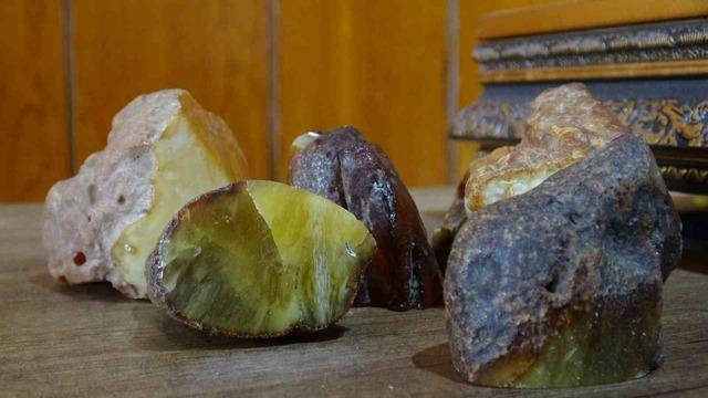 Osmanlı döneminden kalma tespihler: Bu tespihlerin fiyatı dudak uçuklatıyor! 8