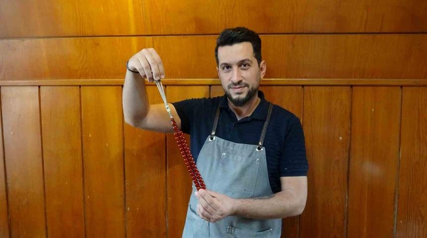 Osmanlı döneminden kalma tespihler: Bu tespihlerin fiyatı dudak uçuklatıyor!