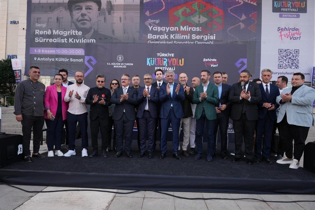 1200xauto Akdeniz rüzgarıyla sanat yolculuğu: Antalya kültür yolu festivali başladı