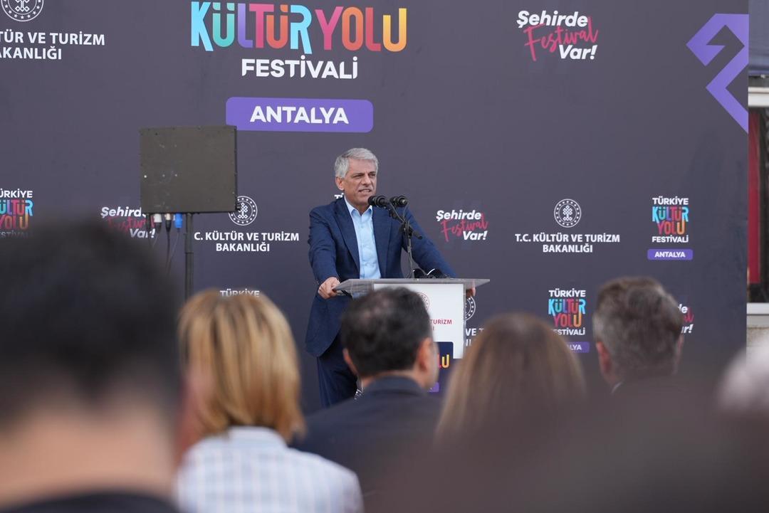 1200xauto Akdeniz rüzgarıyla sanat yolculuğu: Antalya kültür yolu festivali başladı