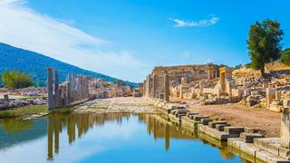 Akdeniz rüzgarıyla sanat yolculuğu: Antalya kültür yolu festivali başladı