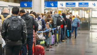 Yaptırım paketi onaylanınca karşılık verdi! Ülkeye girişlerini yasakladı! 