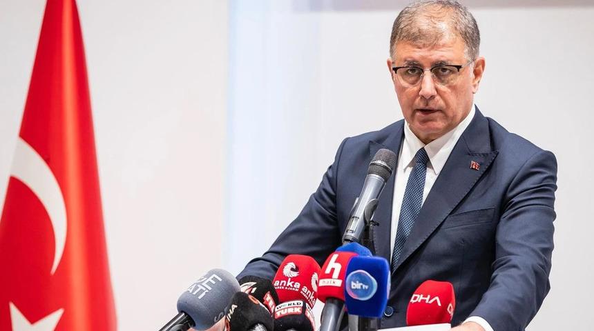 İzmir Büyükşehir Belediyesi'nde yeni dönem başlıyor! Başkan açıkladı: O uygulama kaldırıldı 'Rızalarını aldık'