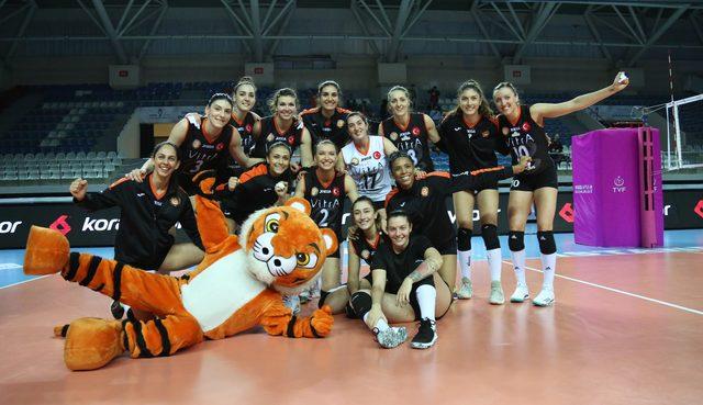 Eczacıbaşı VitrA, Sultanlar Ligi nde yarı finale y&uuml;kseldi 4