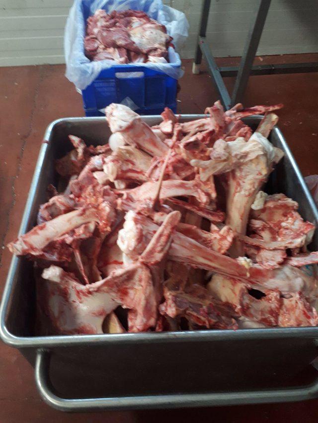 Dilovası nda, 4 ton ka&ccedil;ak et ele ge&ccedil;irildi 1