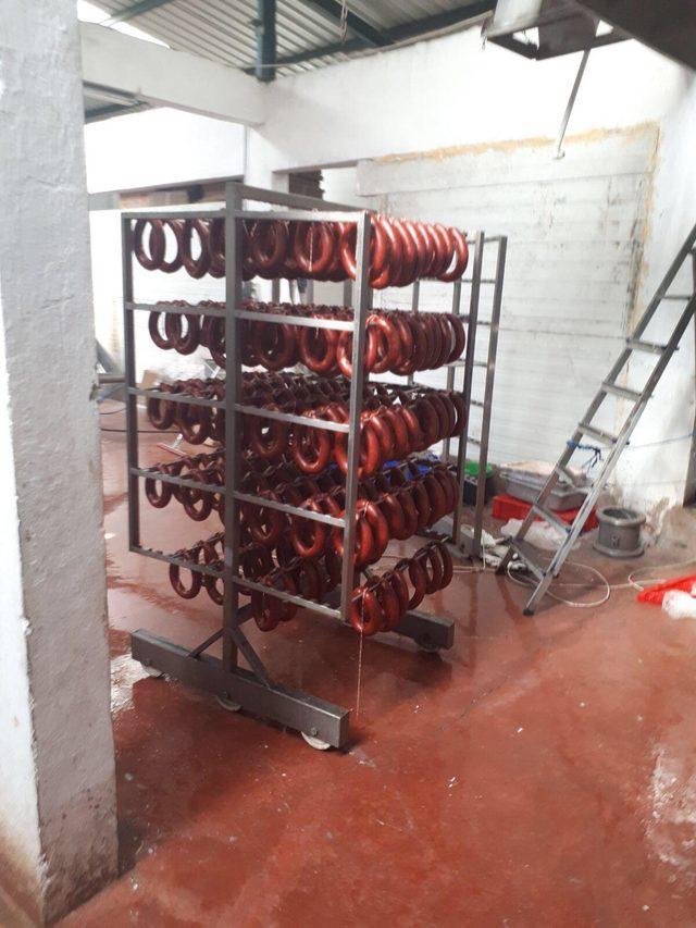 Dilovası nda, 4 ton ka&ccedil;ak et ele ge&ccedil;irildi 2