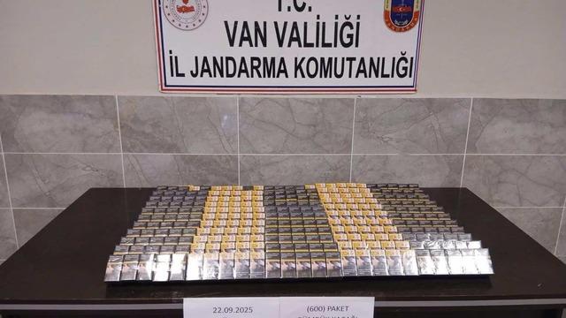 Van’da kaçak sigara ve malzeme ele geçirildi