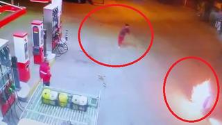 Bursa'da dehşet anlar! Ehliyetsiz sürücü kaza yaptı: Motosiklet alev aldı, akaryakıt istasyonuna devrildi! 