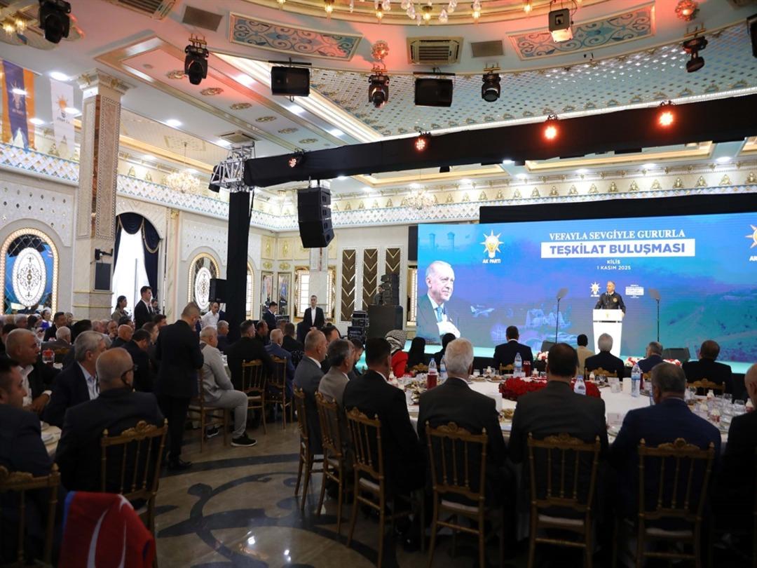 Bakan Yerlikaya 1 yılda kaç Suriyeli nin ülkesine döndüğünü açıkladı! 3