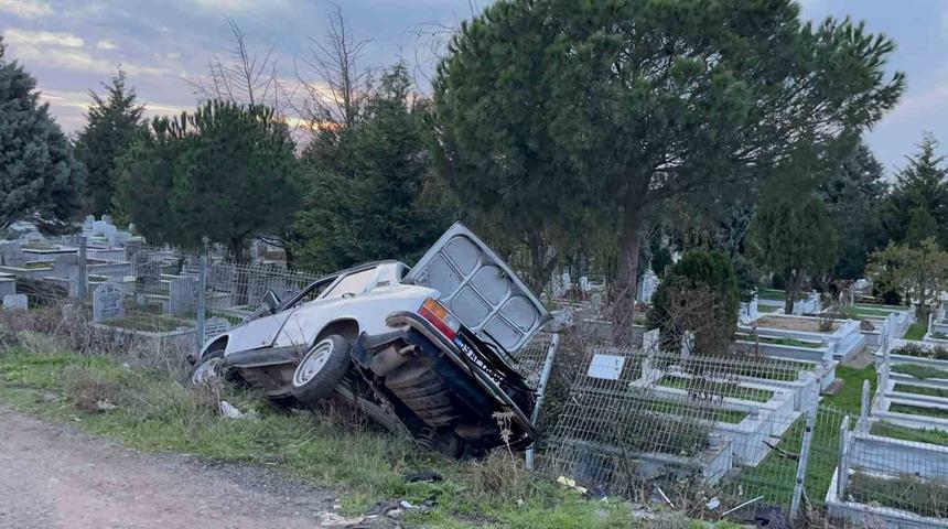Mezarlığa uçtu, firar etti sonra geri geldi: "Yoktum, başka yere gittim"