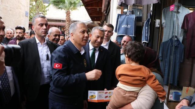 İçişleri Bakanı Yerlikaya'dan Kilis'te esnaf ziyareti