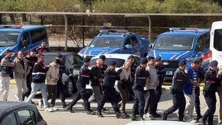 FETÖ şüphelileri denizde yakalandı: 9 şüpheli adliyeye sevk edildi