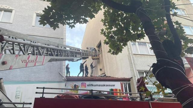 Olayın adresi Bilecik: Polisten kaçtı, baca boşluğuna sıkışınca yardımına ekipler koştu