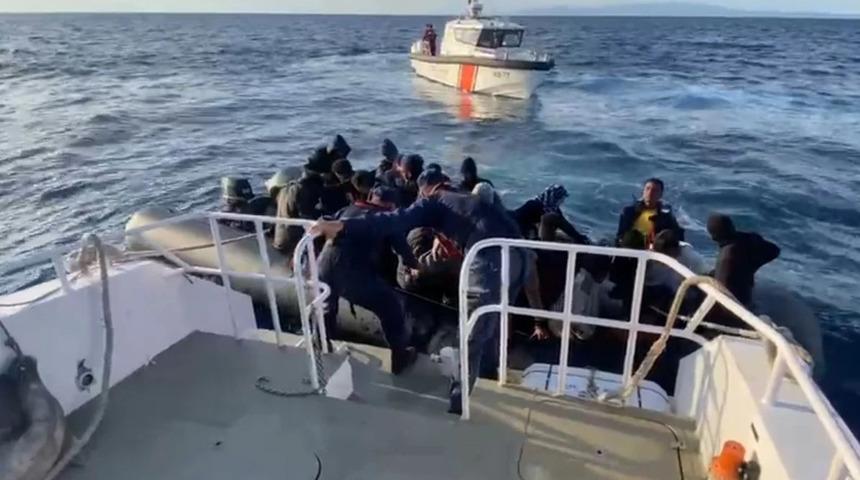 İzmir'de 27 d&uuml;zensiz g&ouml;&ccedil;men yakalandı