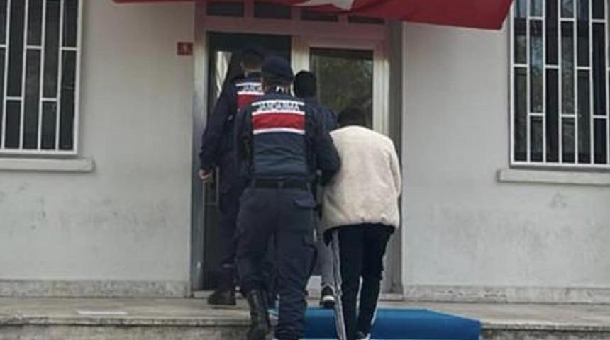 Yurt dışına kaçmak isterken yakalandı! Cezaevine gönderildiler