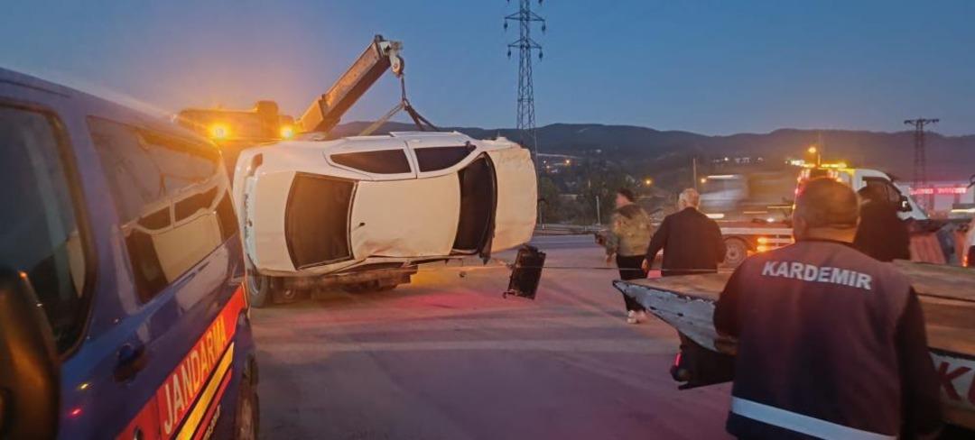 Kontrolden çıkan otomobil takla attı: 2 yaralı 2