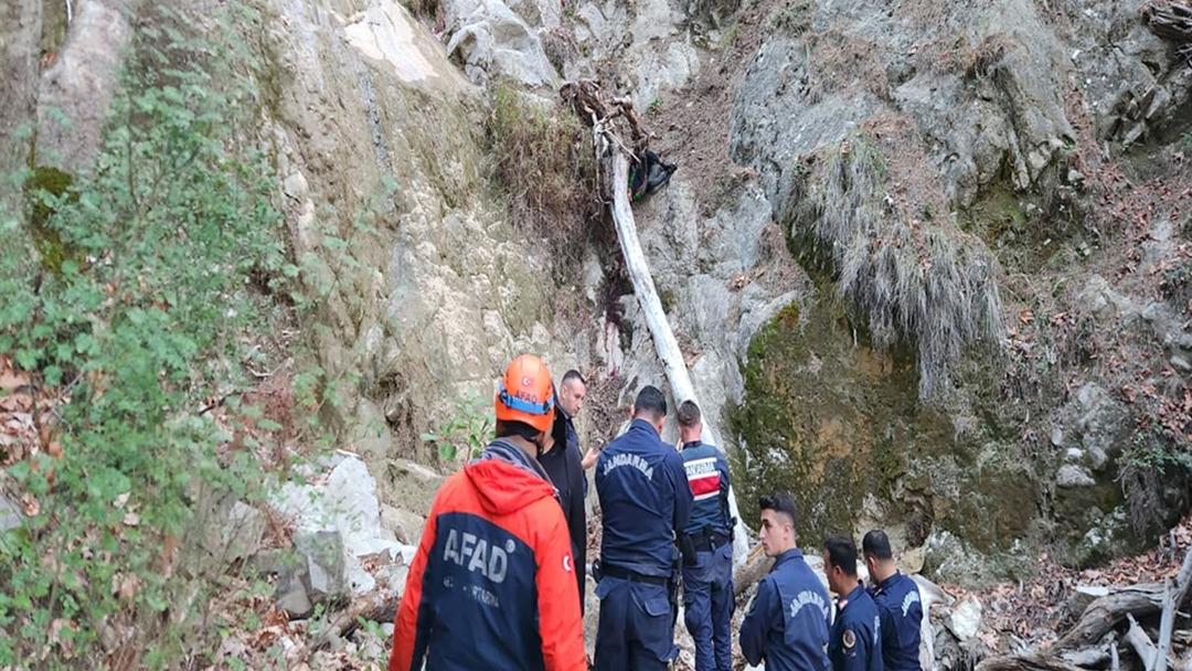 Kayıp olarak aranan Miraç uçurum dibinde ölü bulundu 2