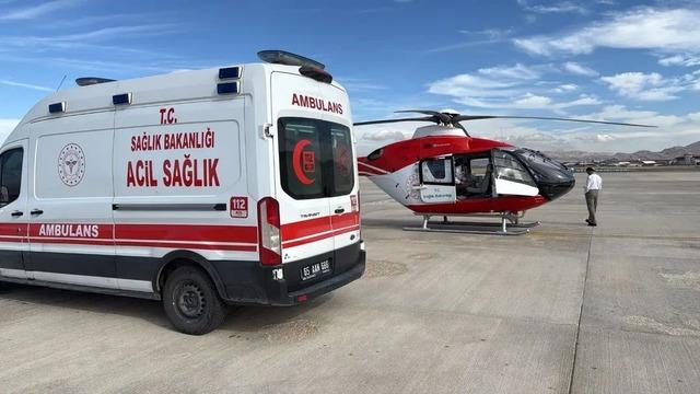 Trafik kazasında yaralandı! Ambulans helikopter ile Van’a getirildi