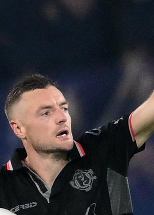 Jamie Vardy İtalya'da defteri açtı! Cremonese formasıyla ilk golünü attı!