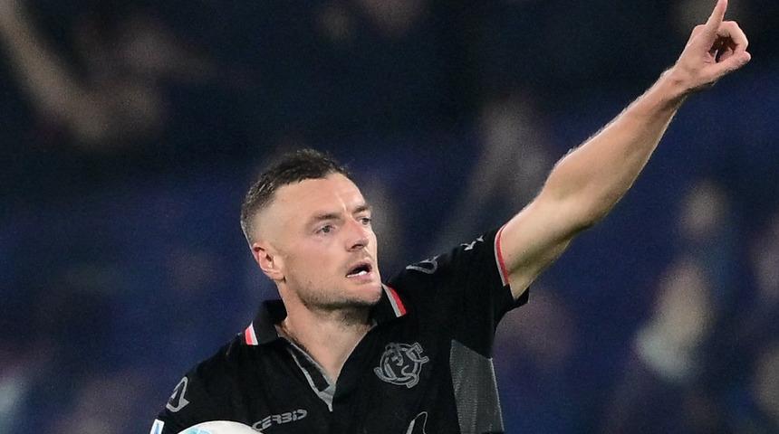 Jamie Vardy İtalya'da defteri açtı! Cremonese formasıyla ilk golünü attı!