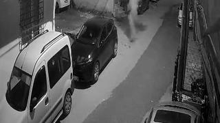 Gecenin ortasında patlama sesleri mahalleyi ayağa kaldırdı! Bursa'da şok yaşattılar