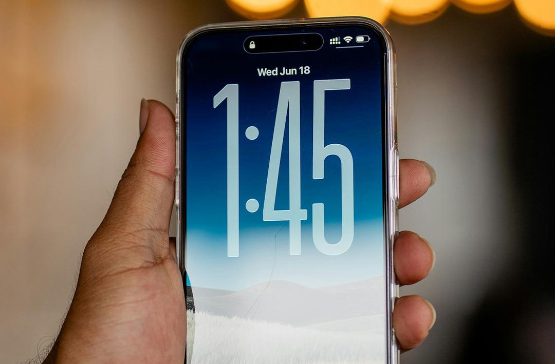 iPhone 18 Pro modelleri, bugüne kadar hiç görülmemiş renklerle gelebilir! (Siyah iPhone 18 Pro için de bilgi var) 1