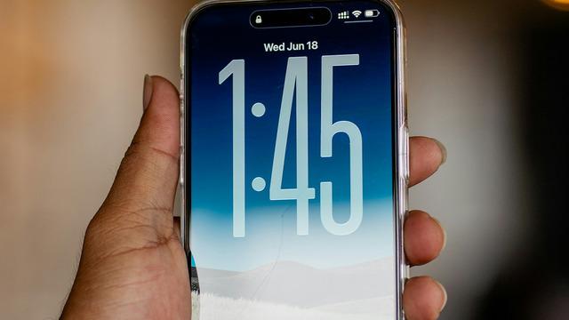 iOS 26.1, iPhone kullanıcılarını 2007’ye geri götürecek! İşte yeni özellik