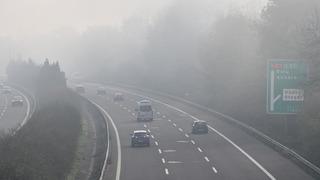 Görüş mesafesini düşürdü! Anadolu Otoyolu'nun Düzce kesiminde sis etkili oldu