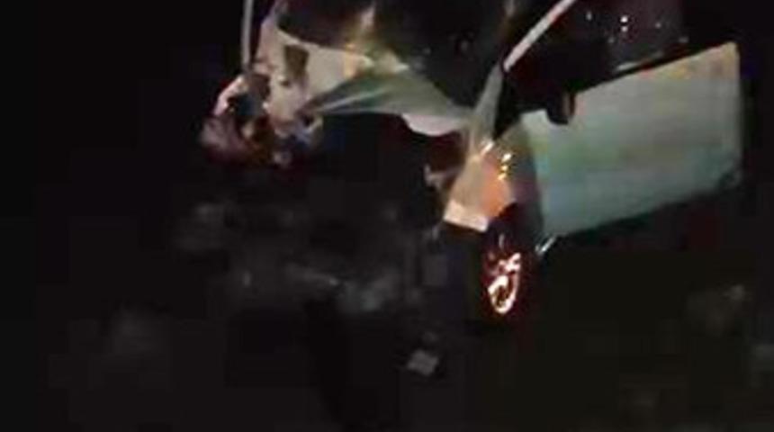 Diyarbakır’da hafif ticari araç ile traktör çarpıştı: 2 yaralı