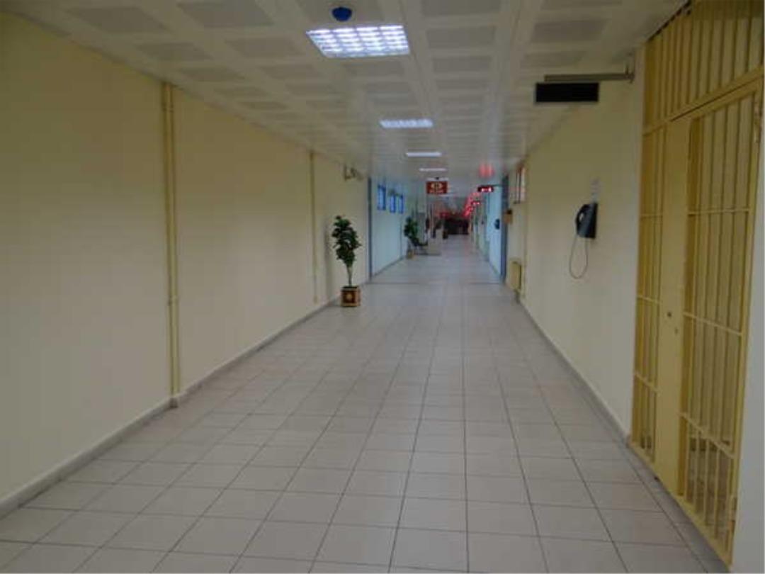 Bu nasıl baba! 4 yaşındaki kızını cezaevinde dövüp duvara fırlattı: Gözü dönmüş adama tek kişilik hücre 2