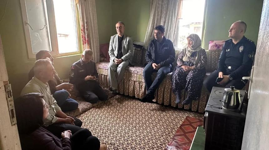 Kaymakam Karataş, Alioğulları Mahallesi’nde vatandaşlarla buluştu