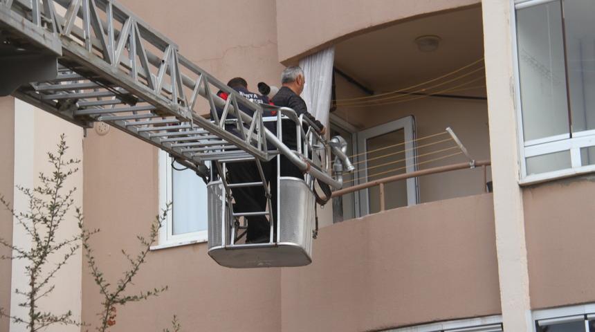 Konya'da 4 katlı binada yangın: 1 kişi yaralandı