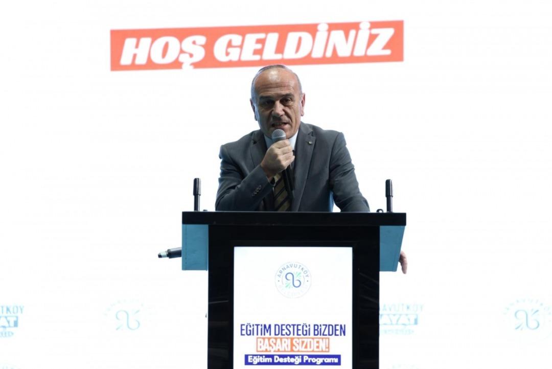 Arnavutköy Belediyesi’nden öğrencilere 70 milyon TL’lik eğitim bursu 6