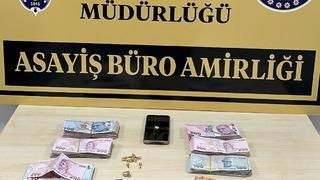 Kendilerini polis olarak tanıtıp yaşlı çifti telefonla dolandırdılar! O zanlılar yakalandı