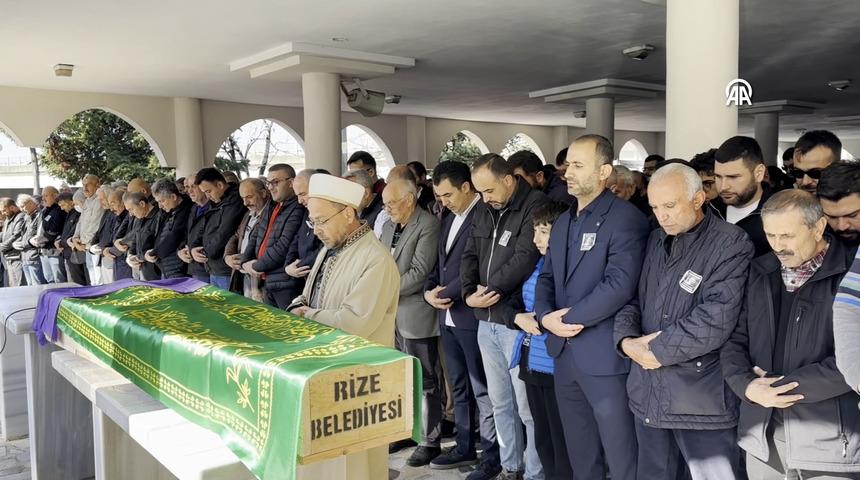 Trafik kazasında yaşamını yitirmişti! Sağlık personeli Nazmiye Demirel toprağa verildi