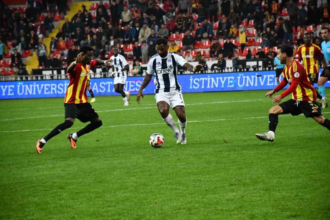 Süper Lig de 5 gollü maç! Kayserispor evinde Kasımpaşa yı 3-2 devirdi... 1