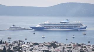 Bodrum'a iki kruvaziyerle 1853 yolcu geldi