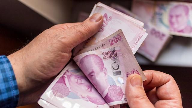 'Milyonlarca çalışanın beklentisi' deyip yüksek emekli maaşını işaret etti 'Baştan aşağı yenilenecek'