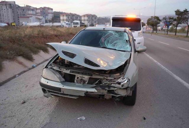 Otomobilin &ccedil;arptığı yaya hayatını kaybetti 1