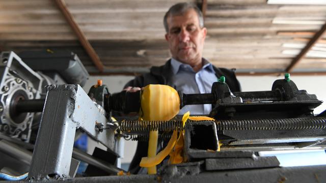 Kendi tasarladığı aletlerle üretiyor, 2 kat fazla kar elde ediyor: 500 liradan satışa sunuyorum