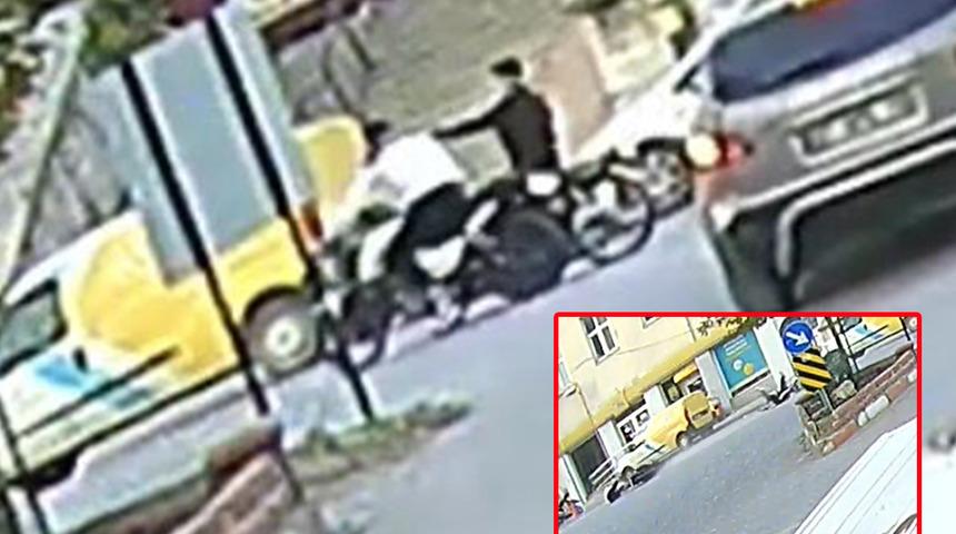 Denizli'de akılalmaz kaza: Sinyali koluyla verince motosikletliyi yere düşürdü